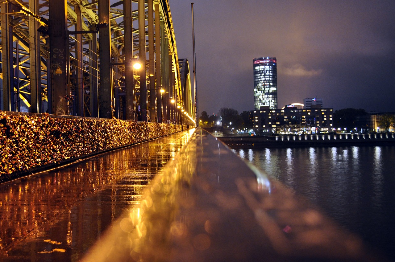 hohenzollern bridge, hyatt hotel, cologne